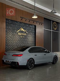 بي ام دبليو الفئة 7